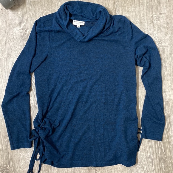 studio b Tops - Brilliant blue long turtleneck a tie side detail